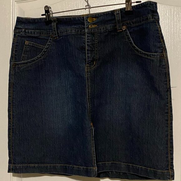 Nevado Denim Skirt - Picture 3 of 4